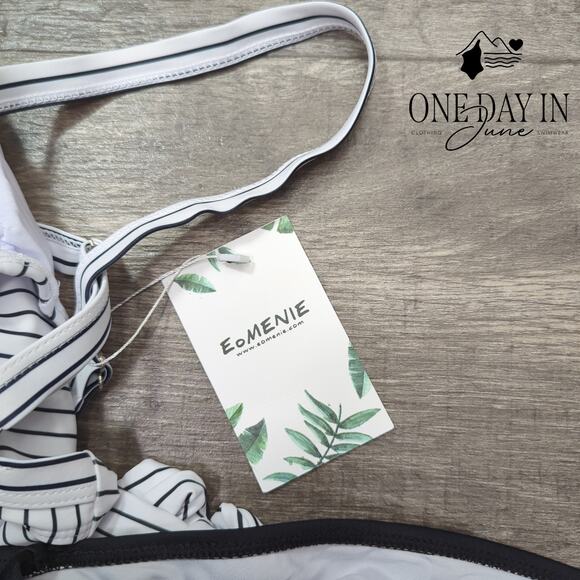 Eomenie Cross Front Cut Out One Piece Swimsuit Size XL - Picture 3 of 6